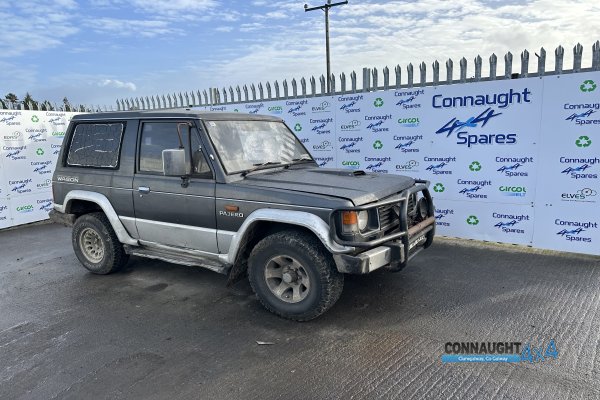 1990 MITSUBISHI PAJERO J for breaking