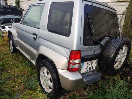 1997 MITSUBISHI PAJERO for breaking