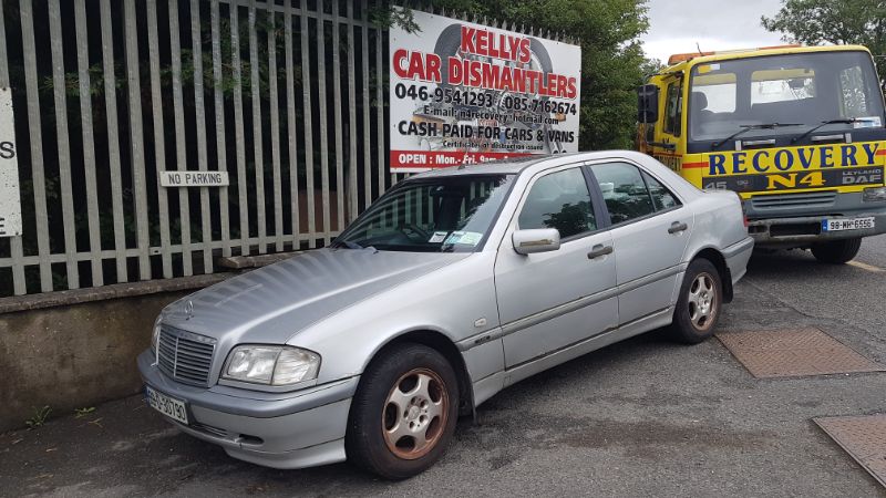 1999 MERCEDES C-CLASS 180 180 C AUTO for breaking