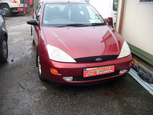 2000 FORD FOCUS 1.4I LX for breaking
