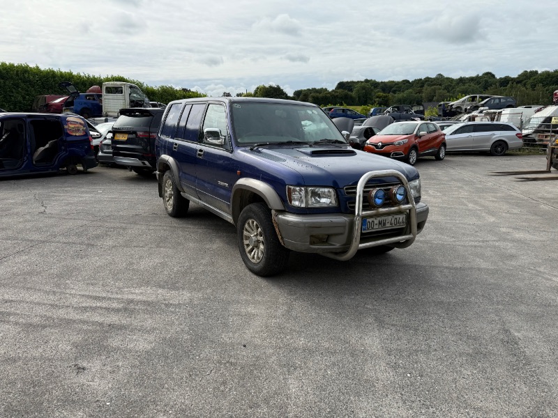 2000 ISUZU UBS TROOPER MERIDIAN 3.0 for breaking