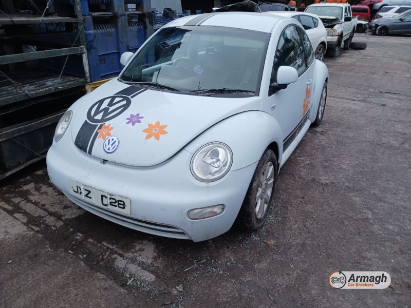 2000 VOLKSWAGEN BEETLE for breaking