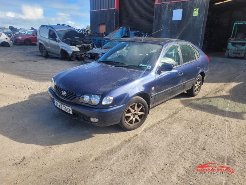 2001 TOYOTA COROLLA 1.6 VVT-I GLS 5DR for breaking