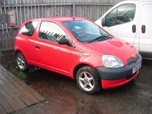 2001 TOYOTA YARIS S VVT-I for breaking