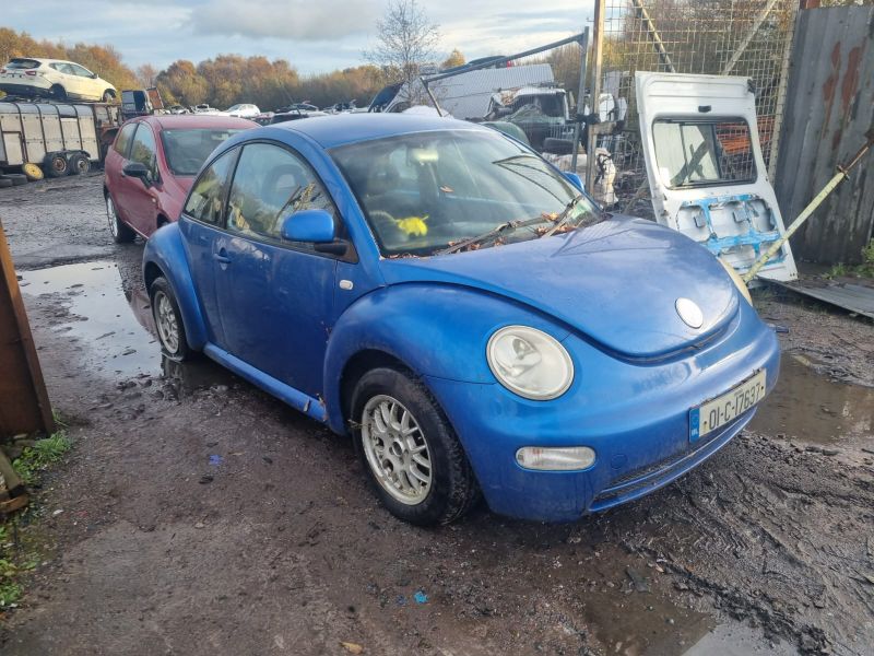 2001 VOLKSWAGEN BEETLE 1.6 for breaking