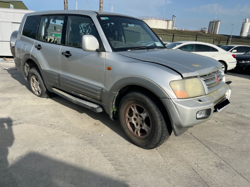 2002 MITSUBISHI SHOGUN 3.2 DID EQUIPPE LWB 5DR for breaking