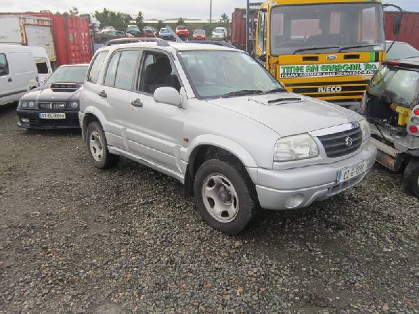 2002 SUZUKI GRAND VITARA 2.0D Auto for breaking