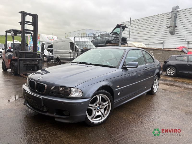 2003 BMW 3 SERIES 318 for breaking