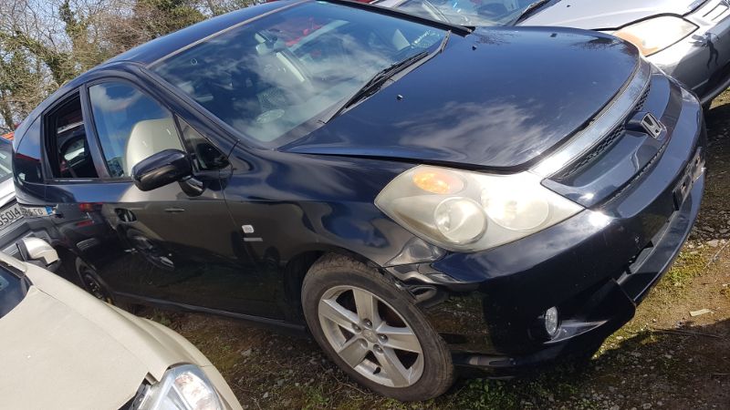 2003 HONDA STREAM RN1 1.7 5DR A for breaking