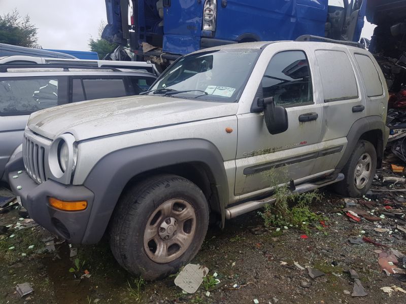 2003 JEEP CHEROKEE CHEROKEE 2.8 COM AUTO for breaking