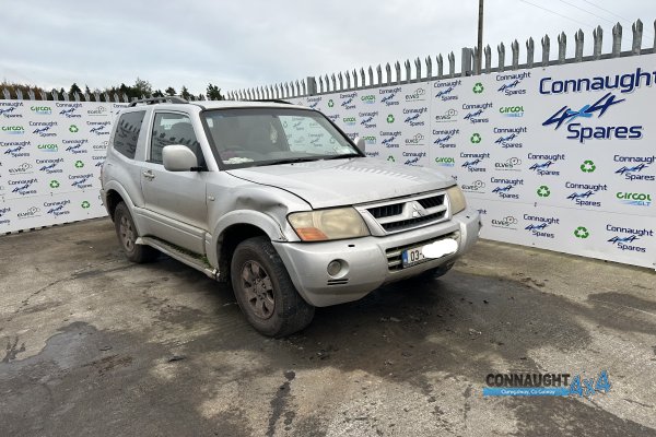 2003 MITSUBISHI PAJERO CK 3.2 PASS for breaking