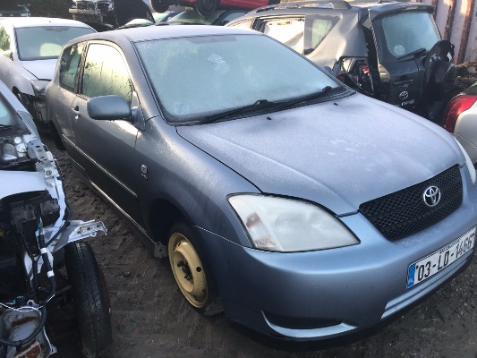2003 TOYOTA COROLLA for breaking