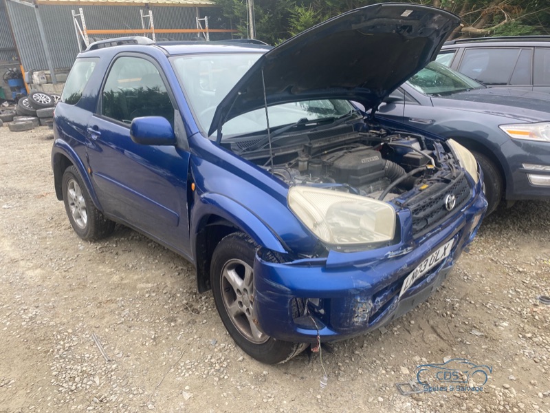 2003 TOYOTA RAV4 NRG VVT-I for breaking