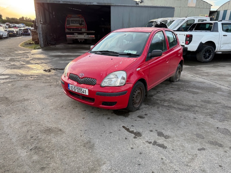 2003 TOYOTA YARIS 1.0 T3 5DR VVT-I for breaking
