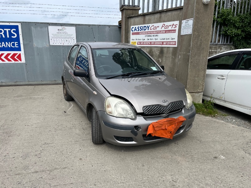 2003 TOYOTA YARIS TERRA M/C 5DR for breaking