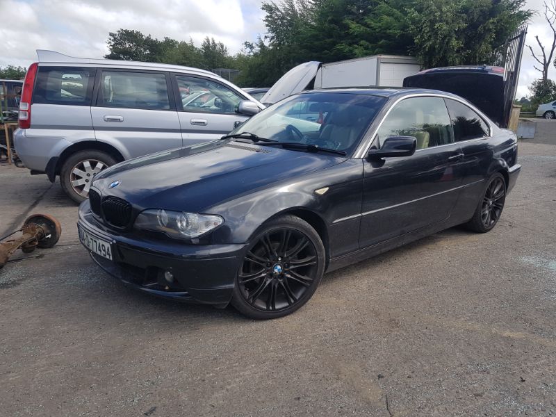 2004 BMW 3 SERIES 320 for breaking