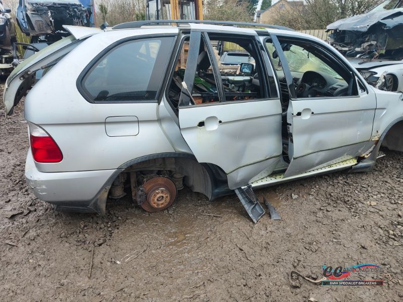 2004 BMW X5 D SPORT for breaking