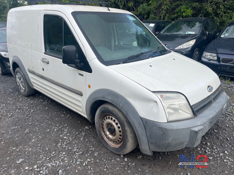 2004 FORD TRANSIT CONNECT T200 SWB for breaking