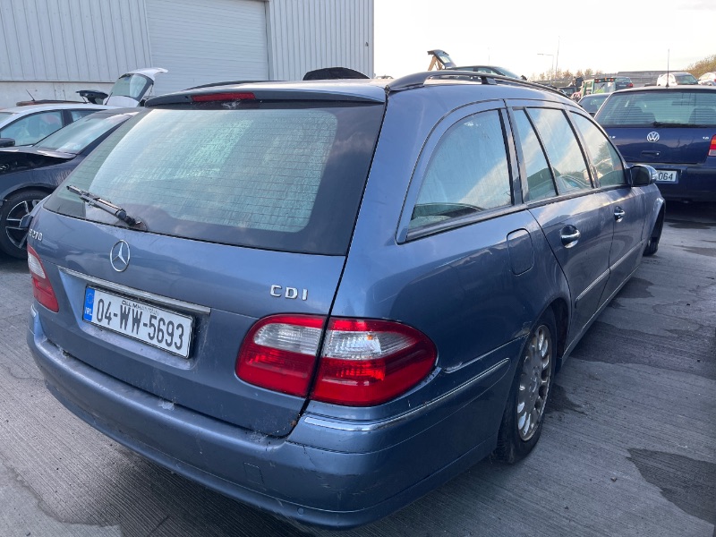 2004 MERCEDES E-CLASS 270 CDI ELEGANCE A for breaking