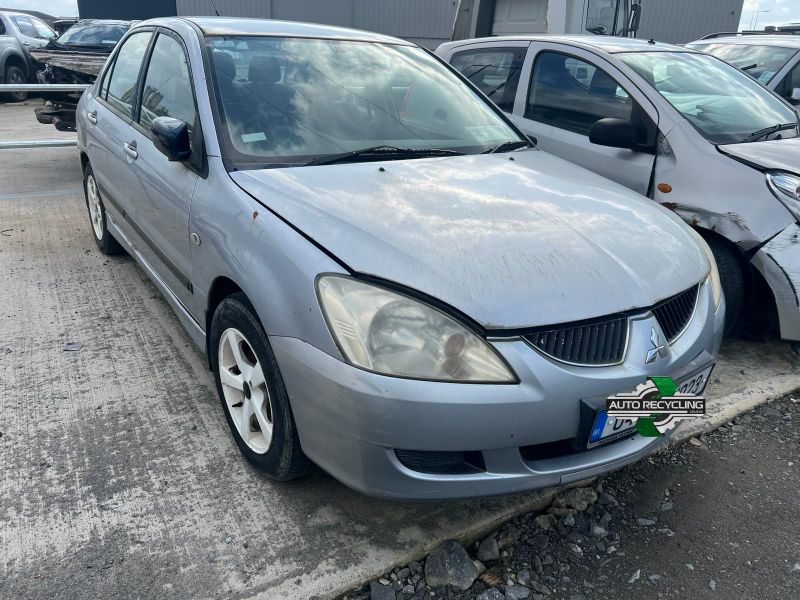 2004 MITSUBISHI LANCER 1.3 COMFORT for breaking