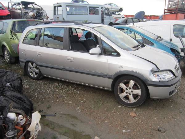 2004 OPEL ZAFIRA Njoy Z1.6xe 5DR for breaking