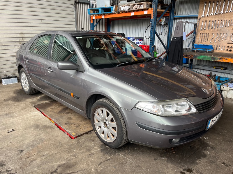 2004 RENAULT LAGUNA 2 1.6 MIRAGE for breaking