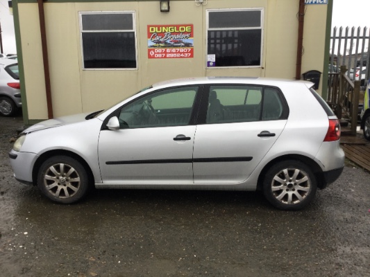 2004 VOLKSWAGEN GOLF for breaking