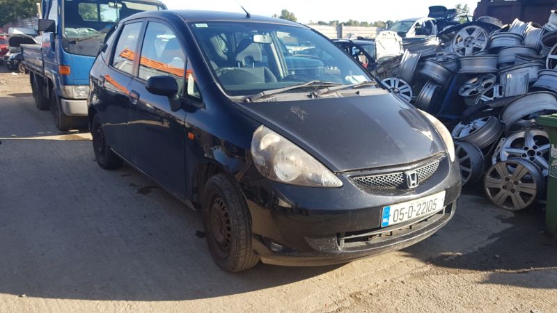 2005 HONDA JAZZ 1.2 5DR for breaking