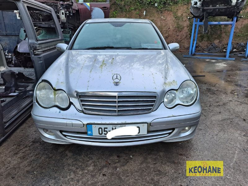 2005 MERCEDES C-CLASS 180 C180 4DR AUTOMATIC for breaking