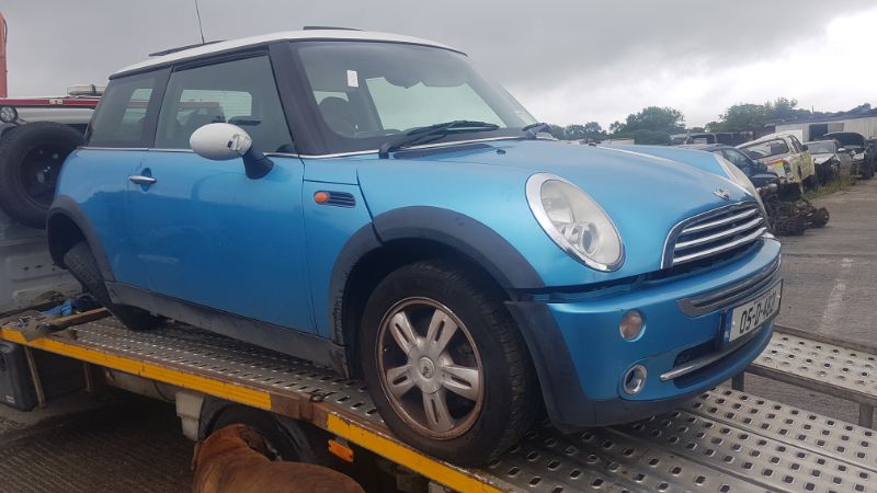 2005 MINI HATCH RA32 3DR 1.6 4-CYL 16V R50 ONE for breaking