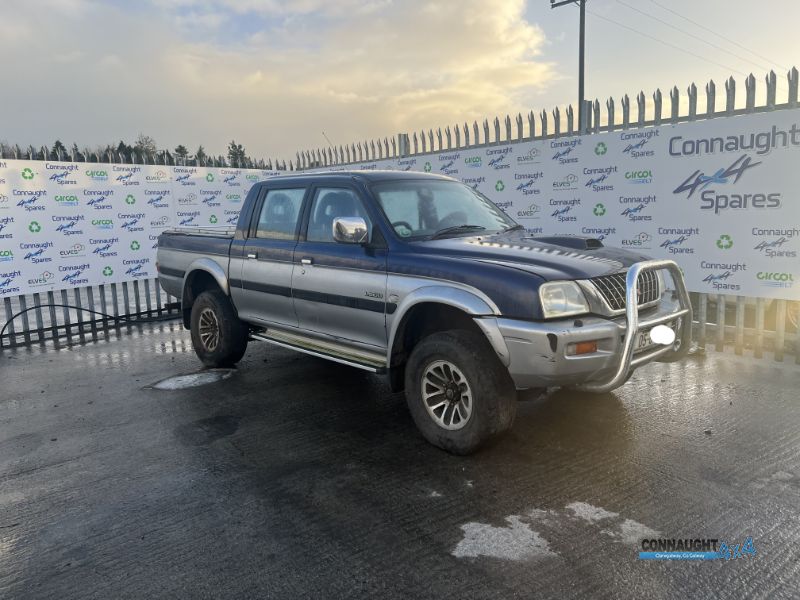 2005 MITSUBISHI L200 DOUBLE CAB ABS 200 for breaking