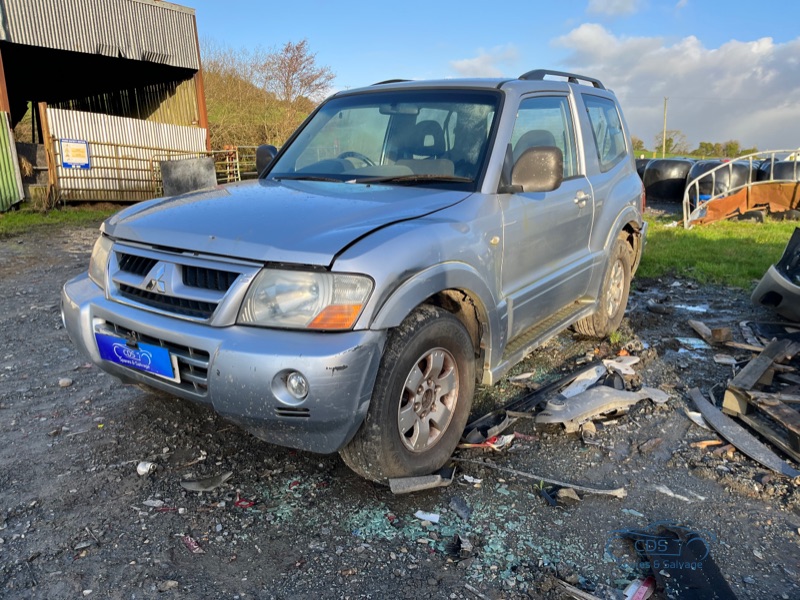 2005 MITSUBISHI SHOGUN EQUIPPE DI-D for breaking