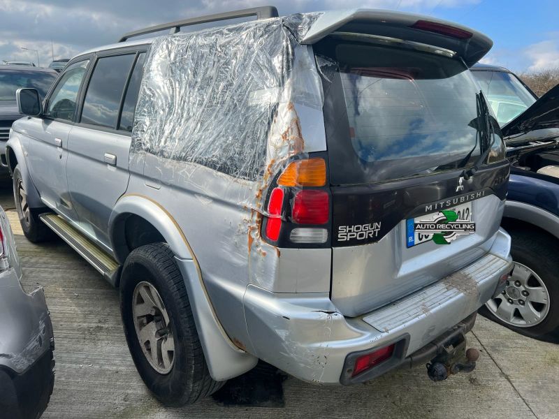 2005 MITSUBISHI SHOGUN SPORT 2.5 TD WARRIOR 5DR for breaking