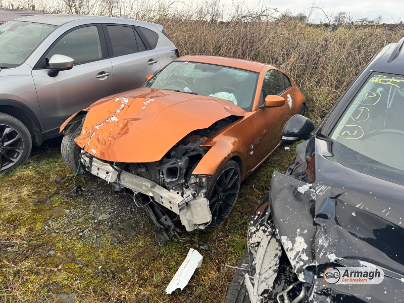 2005 NISSAN 350Z  for breaking