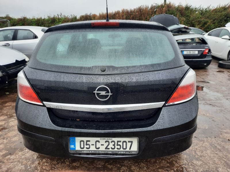 2005 OPEL ASTRA CLUB 1.4 I 16V 5DR for breaking