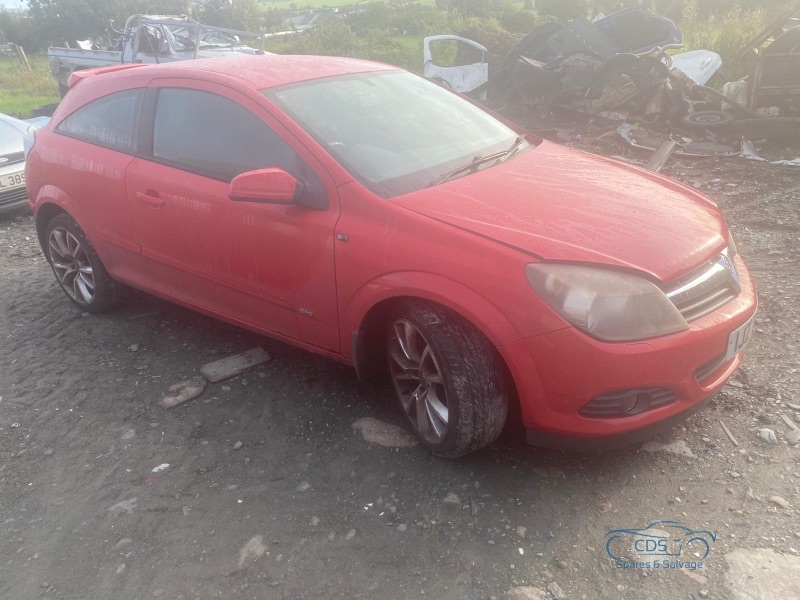 2005 OPEL ASTRA VAUXHALL SXI CDTI 100 for breaking