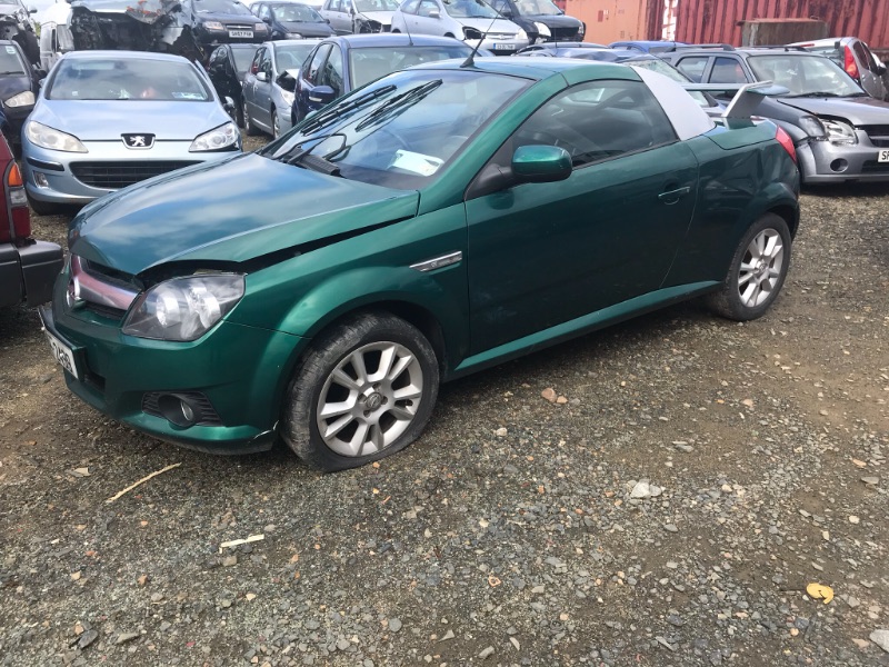 2005 OPEL TIGRA SPORT 1.4 16V 2DR for breaking