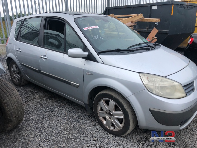 2005 RENAULT SCENIC MEGANE 16V DYNA DYNAMIQUE CONSOLE for breaking