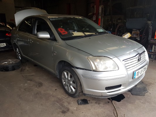 2005 TOYOTA AVENSIS D4D Strata 2.0 for breaking