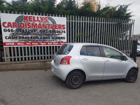 2005 TOYOTA VITZ KSP90 05DR CVT for breaking