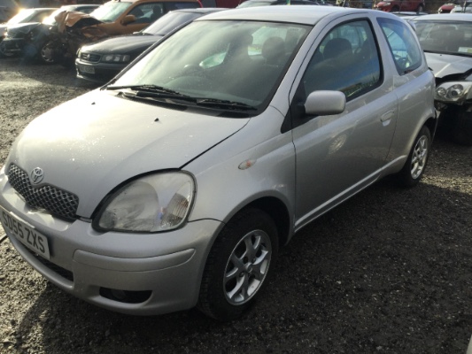 2005 TOYOTA YARIS Colour Collection VVT-i for breaking