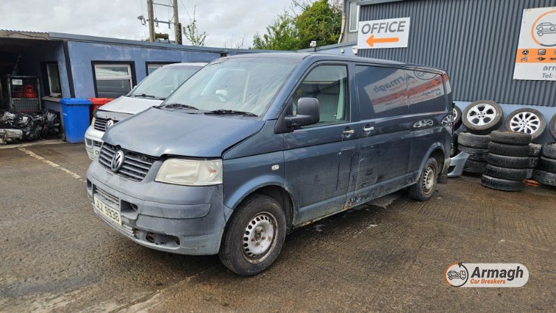 2005 VOLKSWAGEN TRANSPORTER T30 130 TDI LWB for breaking