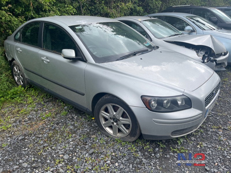 2005 VOLVO S40 2.0 D S 4DR for breaking