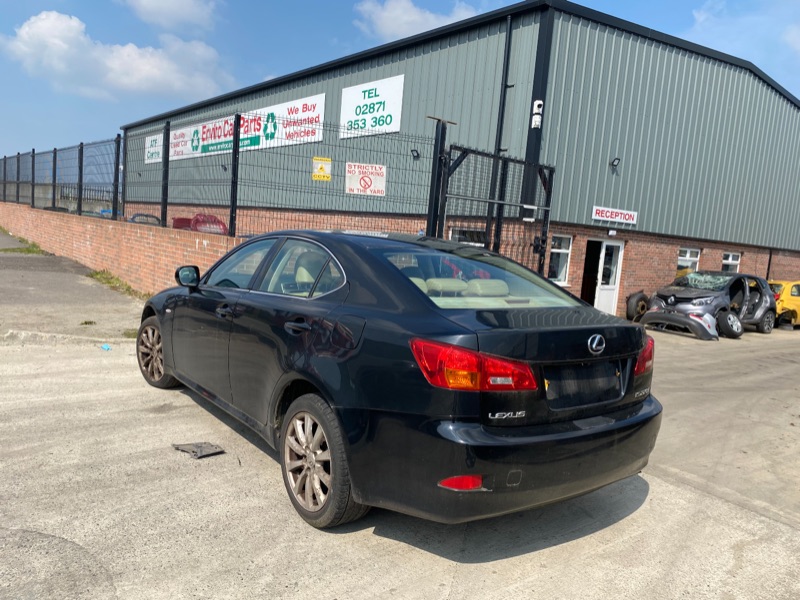 2006 LEXUS IS 220D SE for breaking