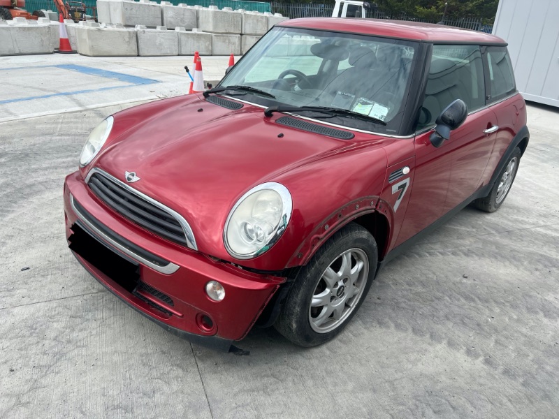 2006 MINI ONE SEVEN ZM01 2DR AUTO R50 for breaking