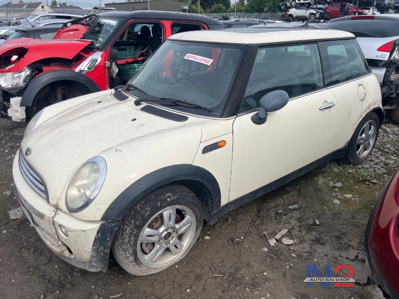 2006 MINI ONE for breaking