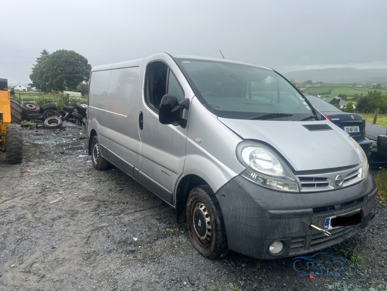 2006 NISSAN PRIMASTAR 90 LWB 100 4DR for breaking