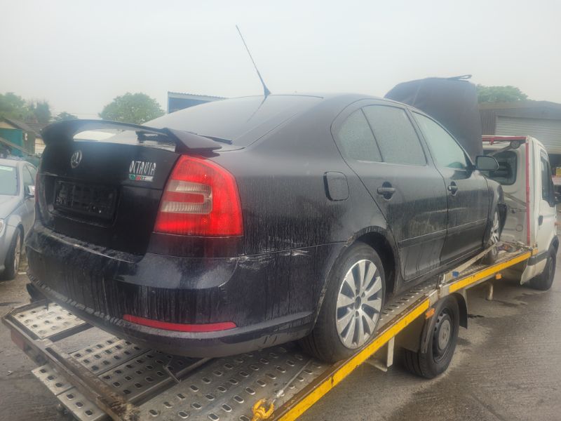 2006 SKODA OCTAVIA 2.0 FSI VRS 5DR for breaking