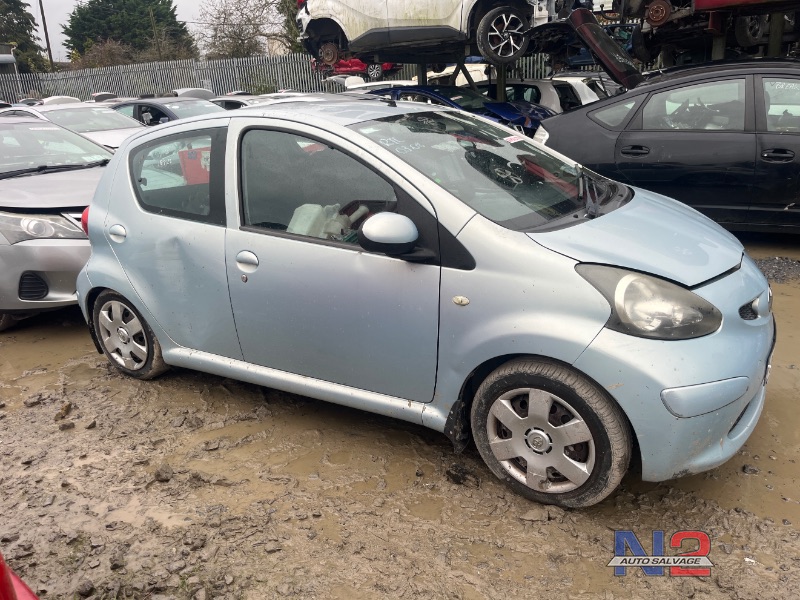 2006 TOYOTA AYGO 1.0 5DR AURA for breaking