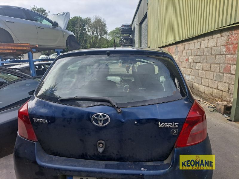 2006 TOYOTA YARIS NG 1.0L LUNA C 5DR for breaking